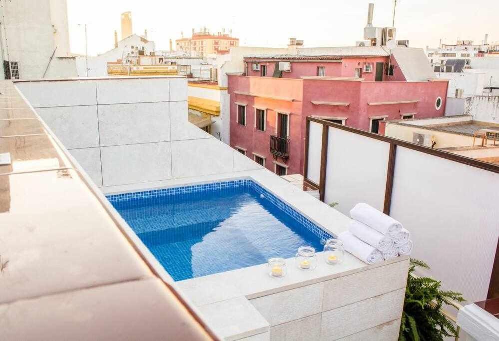 Atico Con Piscina Junto Catedral De Sevilla Exterior foto
