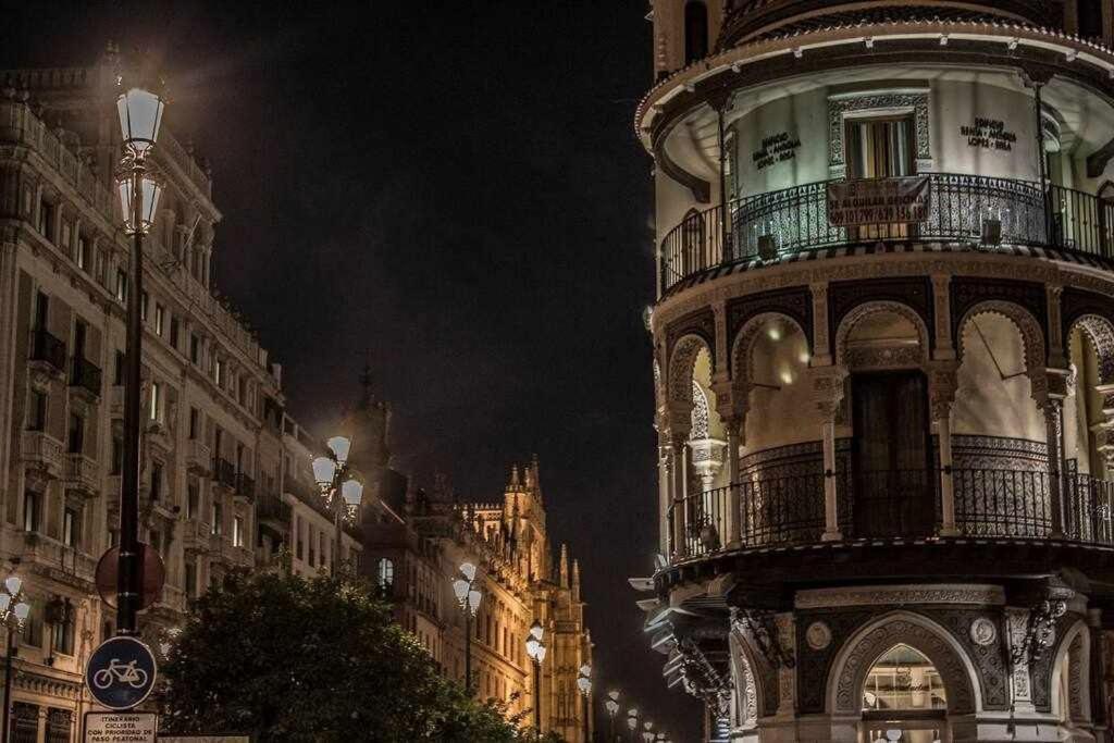 Atico Con Piscina Junto Catedral De Sevilla Exterior foto