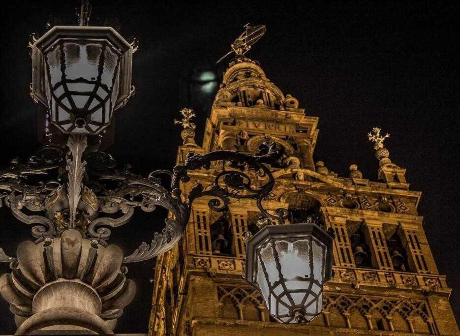 Atico Con Piscina Junto Catedral De Sevilla Exterior foto